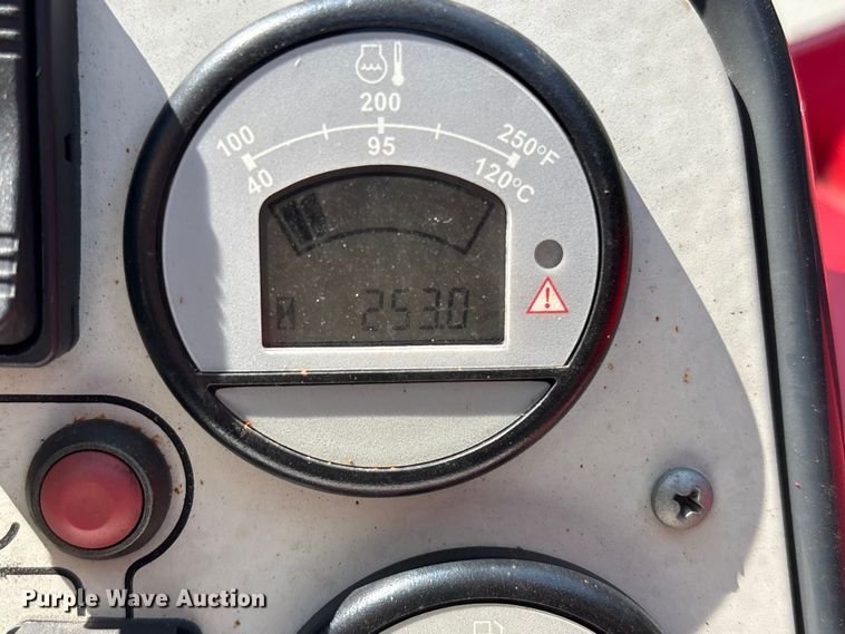 image for item ET8668 2016 Moffett M8 55.4 forklift
