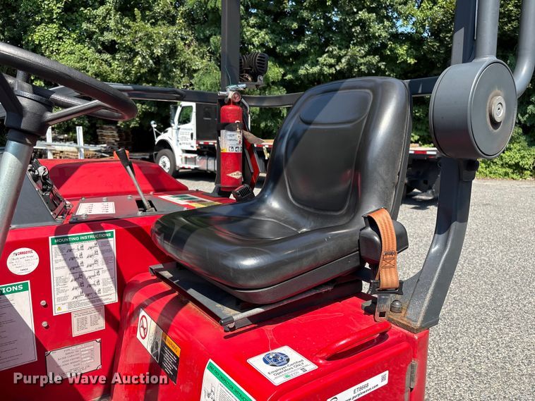image for item ET8668 2016 Moffett M8 55.4 forklift