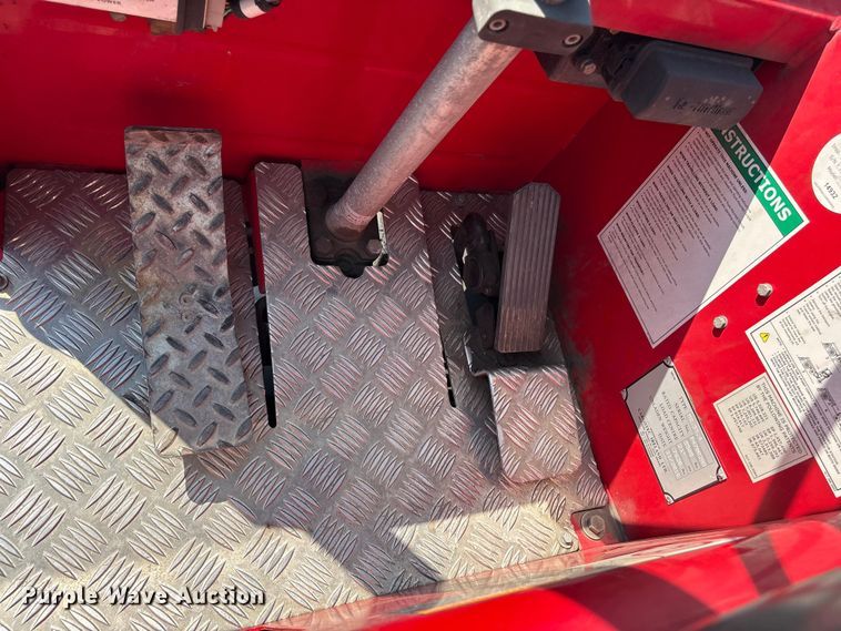 image for item ET8668 2016 Moffett M8 55.4 forklift