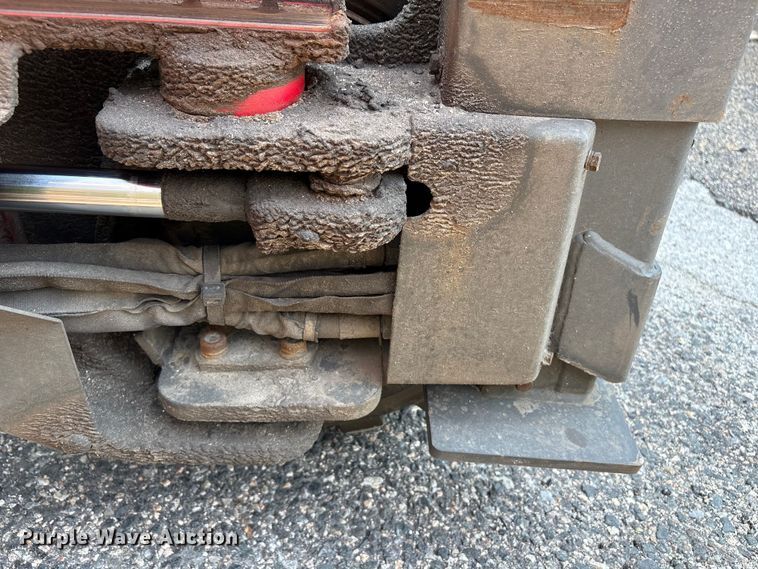image for item ET8668 2016 Moffett M8 55.4 forklift