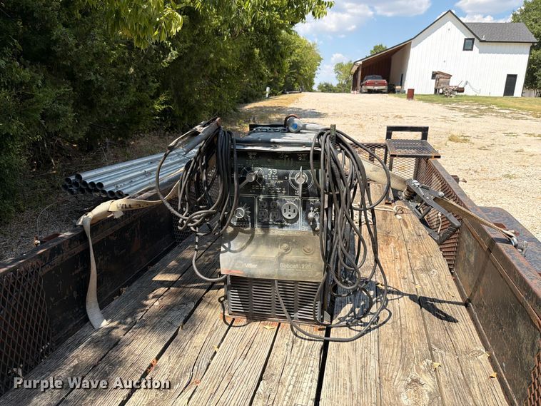 image for item EU5895 Miller Bobcat 225 welder/generator