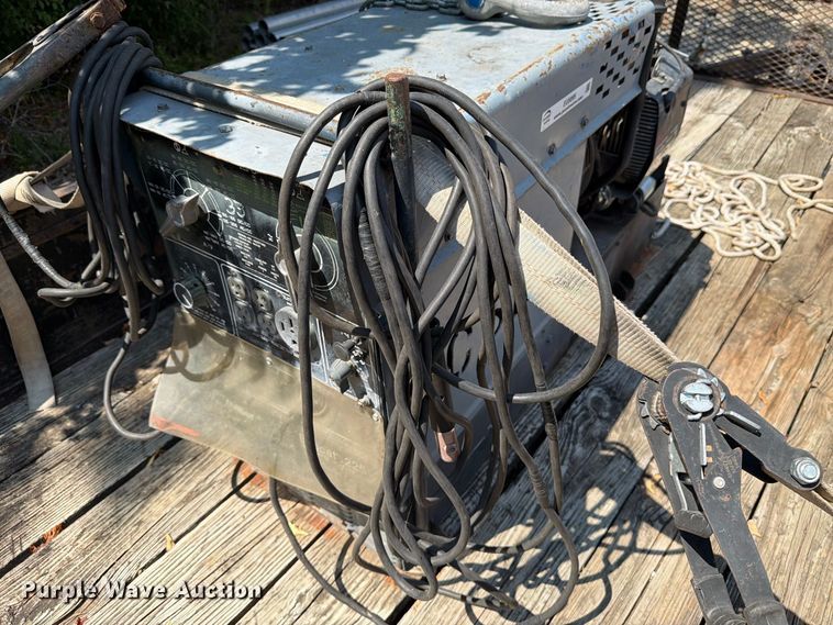 image for item EU5895 Miller Bobcat 225 welder/generator