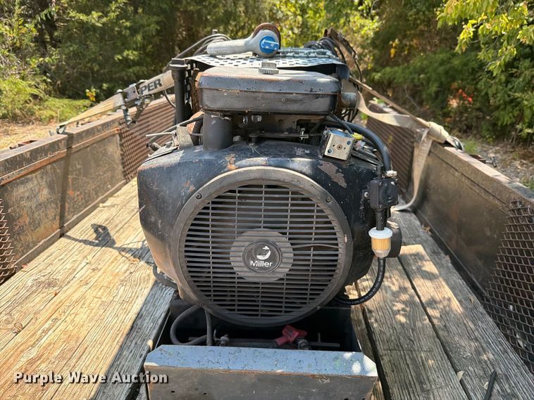 image for item EU5895 Miller Bobcat 225 welder/generator