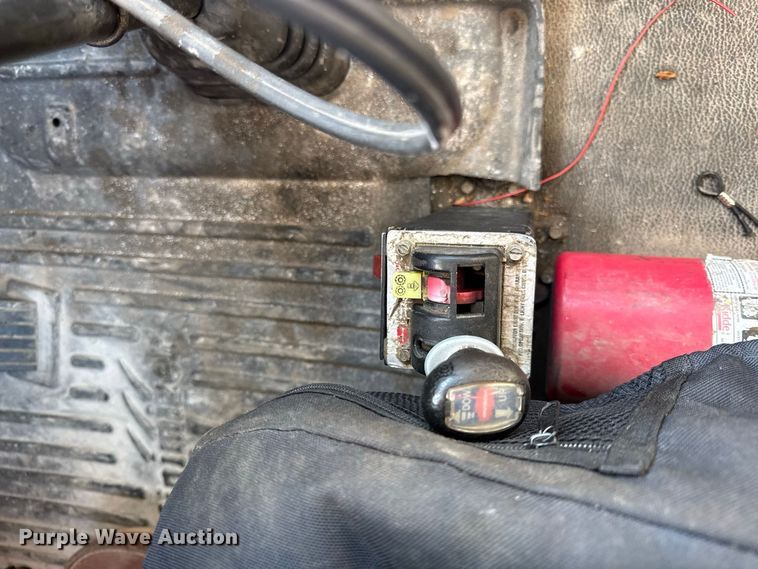 image for item EV6114 2019 Kenworth T880 semi truck
