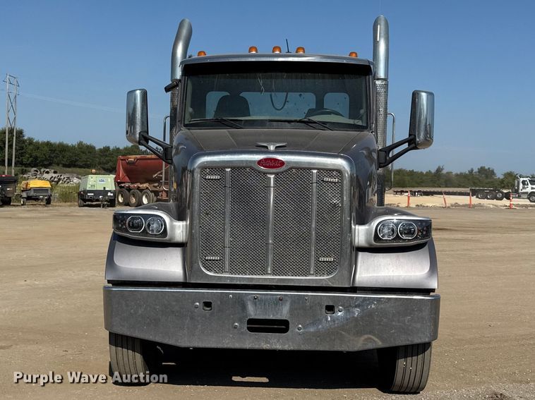 image for item EV6116 2018 Peterbilt 567 truck cab and chassis