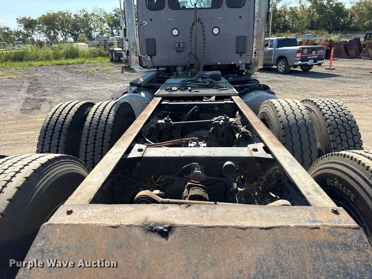 image for item EV6116 2018 Peterbilt 567 truck cab and chassis