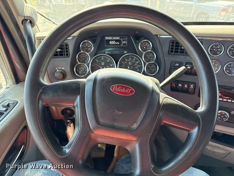 image for item EV6116 2018 Peterbilt 567 truck cab and chassis