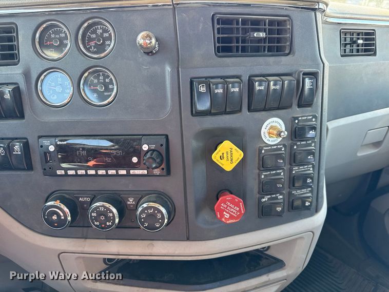 image for item EV6116 2018 Peterbilt 567 truck cab and chassis