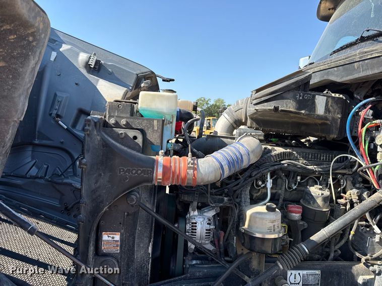 image for item EV6116 2018 Peterbilt 567 truck cab and chassis