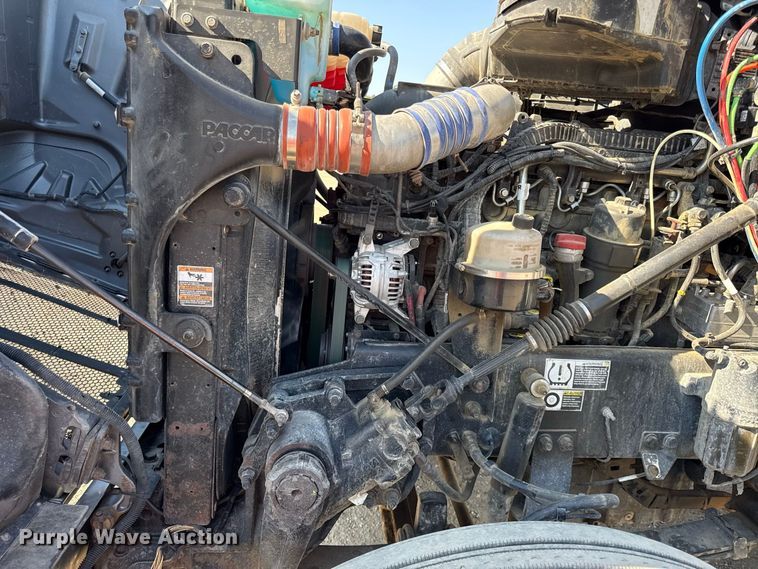 image for item EV6116 2018 Peterbilt 567 truck cab and chassis