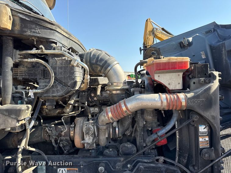 image for item EV6116 2018 Peterbilt 567 truck cab and chassis