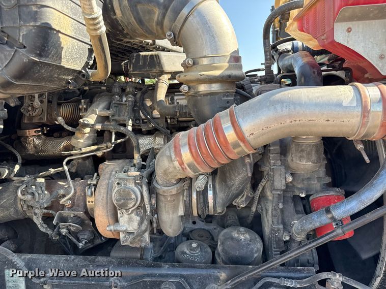 image for item EV6116 2018 Peterbilt 567 truck cab and chassis