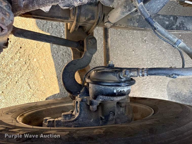 image for item EV6116 2018 Peterbilt 567 truck cab and chassis