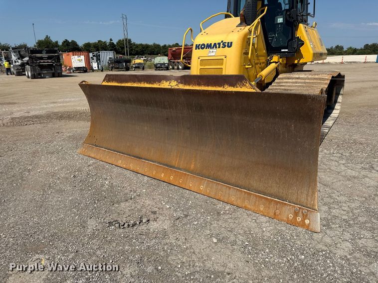 image for item EV6118 2019 Komatsu D61PXi-24 dozer