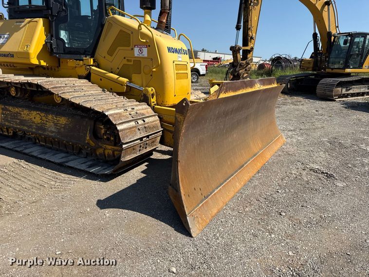 image for item EV6118 2019 Komatsu D61PXi-24 dozer