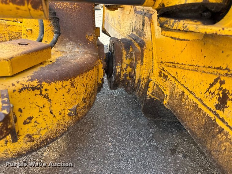 image for item EV6118 2019 Komatsu D61PXi-24 dozer