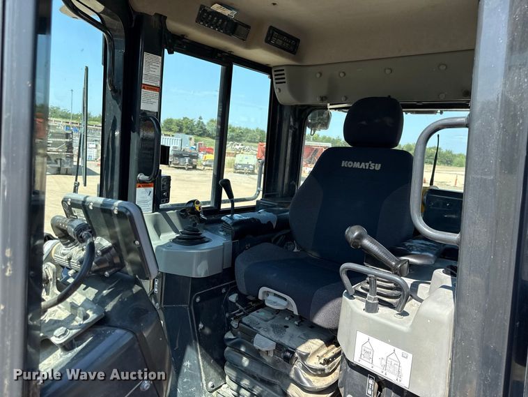 image for item EV6118 2019 Komatsu D61PXi-24 dozer