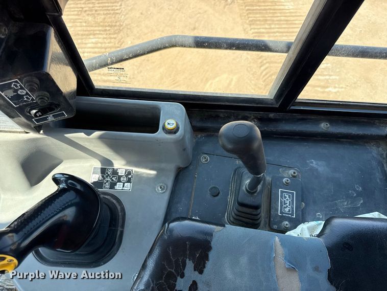 image for item EV6118 2019 Komatsu D61PXi-24 dozer