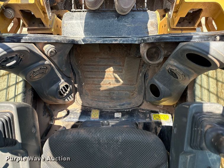 image for item EV6119 2023 Caterpillar 299D3 tracked skid steer loader