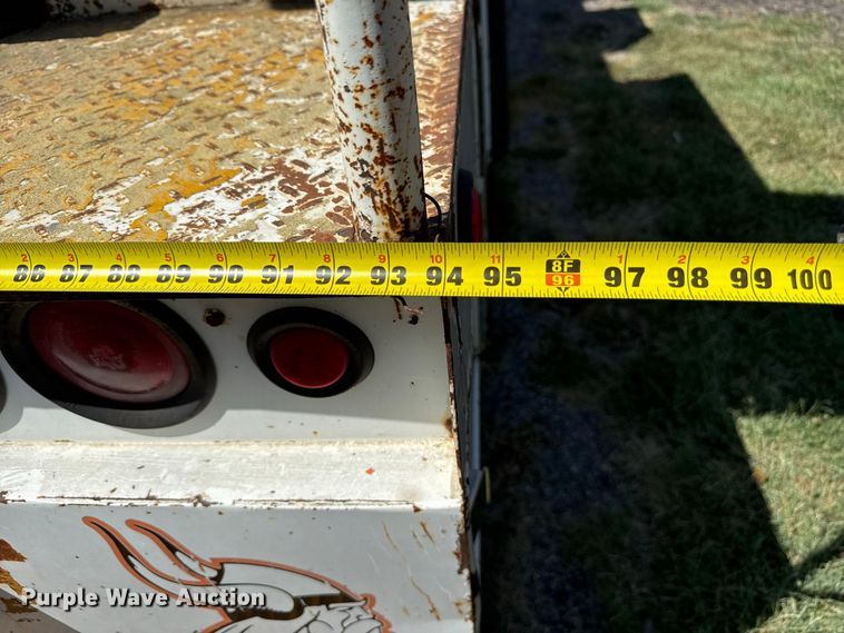 image for item EV6122 2001 International 4700 bucket truck