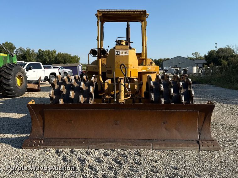 image for item EV6131 1975 Caterpillar 815 soil compactor