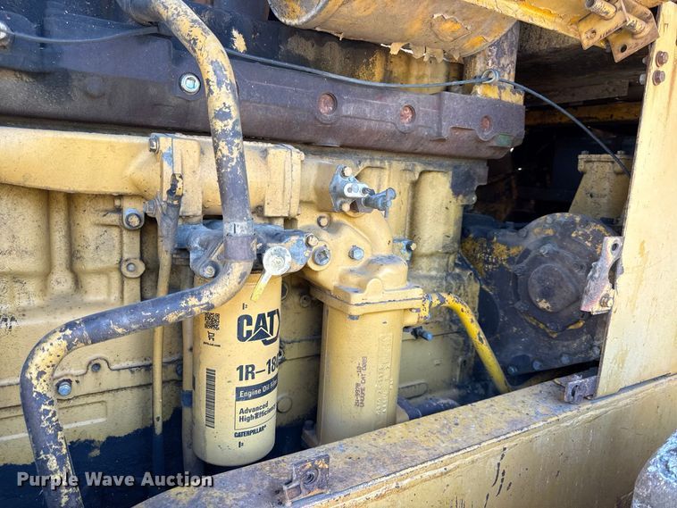 image for item EV6131 1975 Caterpillar 815 soil compactor