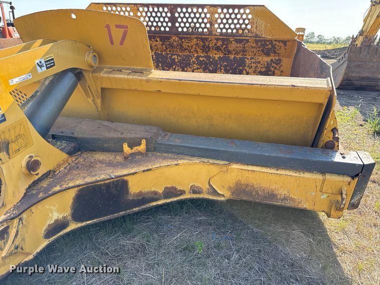 image for item EV6134 2015 John Deere 1812C scraper