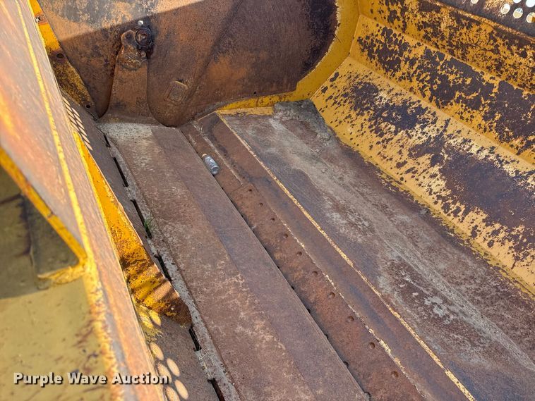 image for item EV6134 2015 John Deere 1812C scraper