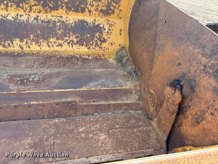 image for item EV6134 2015 John Deere 1812C scraper
