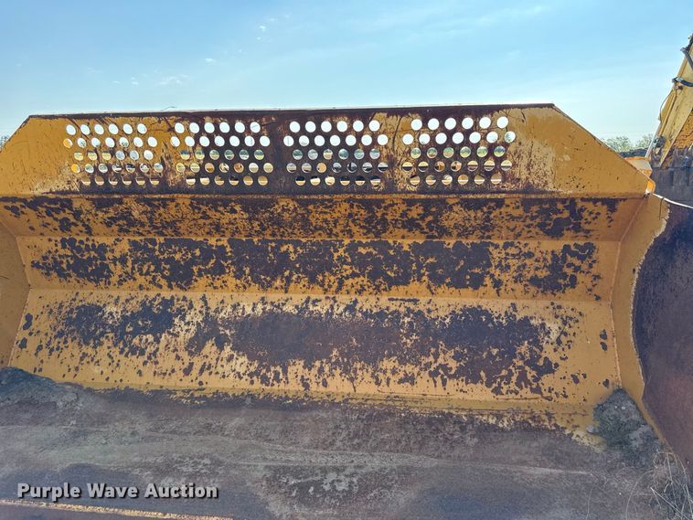 image for item EV6134 2015 John Deere 1812C scraper