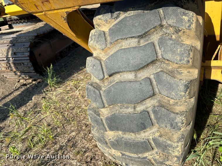 image for item EV6134 2015 John Deere 1812C scraper