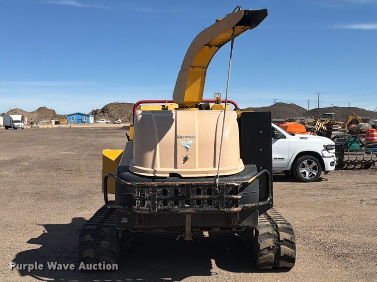 image for item EW1051 2008 Vermeer BC1400TX tracked wood chipper