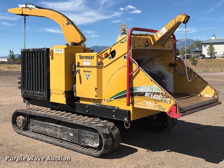 image for item EW1051 2008 Vermeer BC1400TX tracked wood chipper