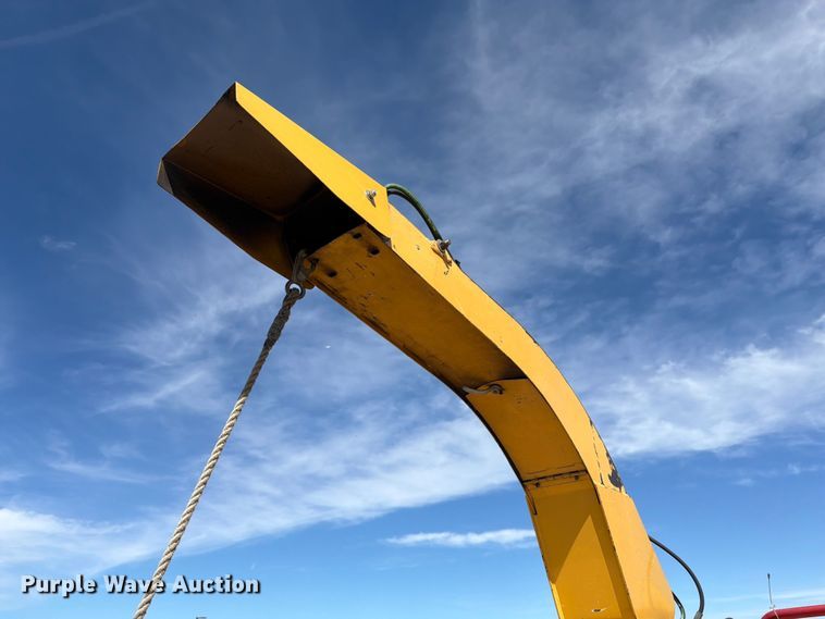image for item EW1051 2008 Vermeer BC1400TX tracked wood chipper