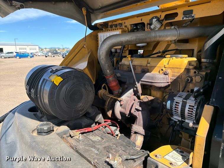 image for item EW1051 2008 Vermeer BC1400TX tracked wood chipper