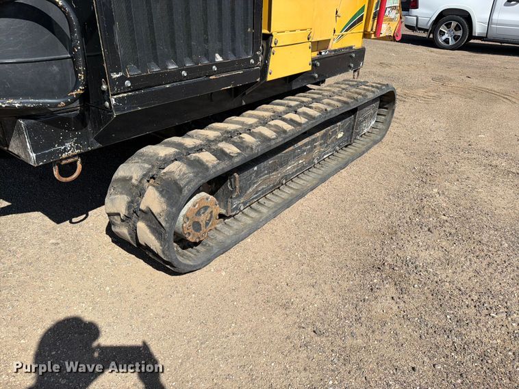 image for item EW1051 2008 Vermeer BC1400TX tracked wood chipper