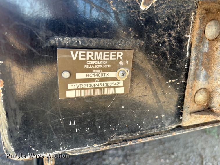 image for item EW1051 2008 Vermeer BC1400TX tracked wood chipper
