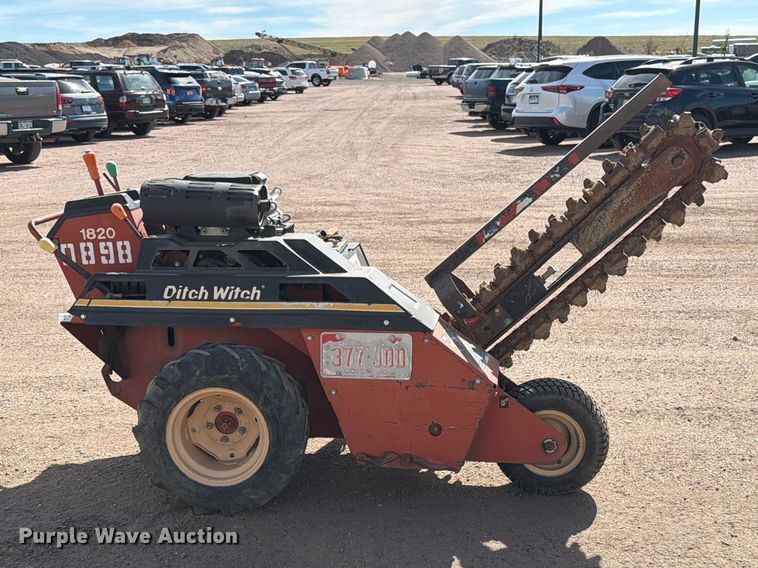 image for item EW1052 2001 Ditch Witch 1820H walk-behind trencher
