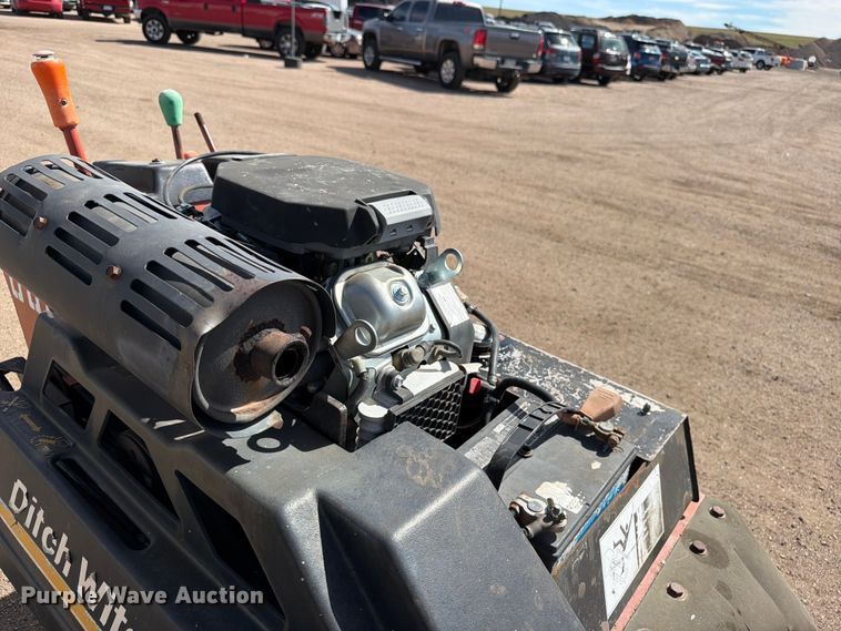 image for item EW1052 2001 Ditch Witch 1820H walk-behind trencher