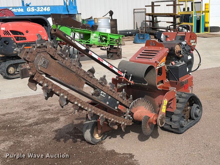 2012 Ditch Witch RT20 trencher