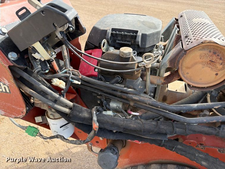 image for item EW1053 2012 Ditch Witch RT20 trencher