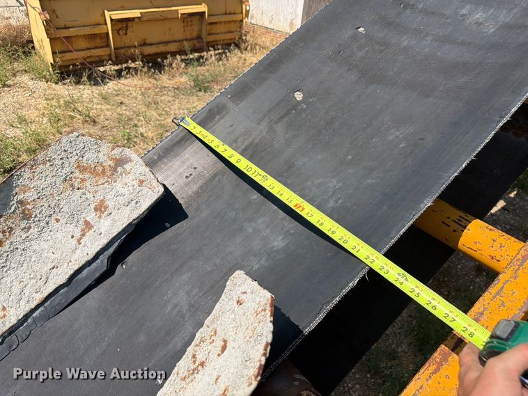 image for item EW2195 Gomaco GT-6300 slipform paver