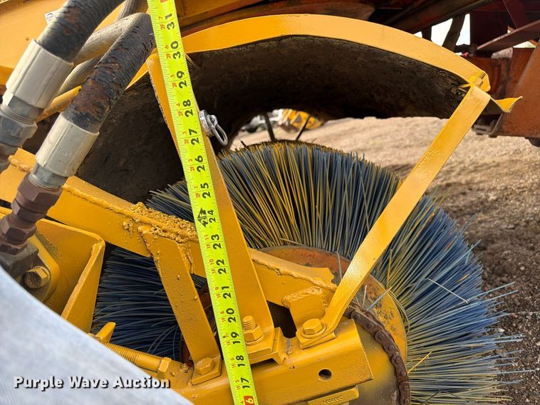 image for item EW2209 Broce H20 broom
