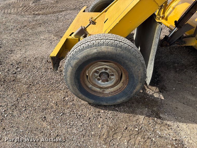 image for item EW2209 Broce H20 broom