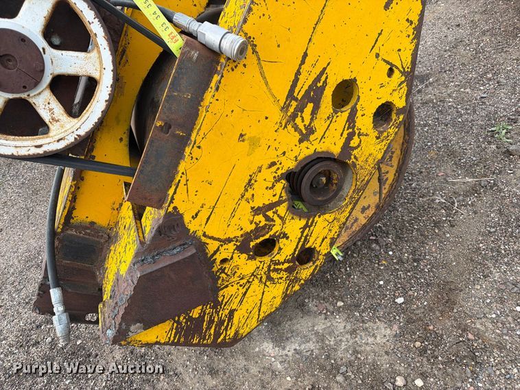 image for item EW2211 Essick VR54T skid steer roller