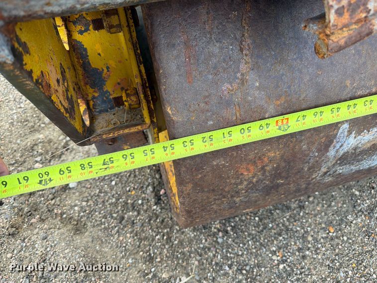 image for item EW2211 Essick VR54T skid steer roller