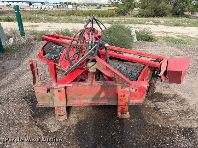 image for item EW2212 Skid steer broom