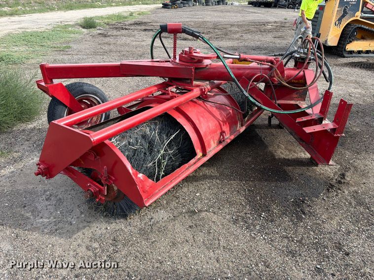image for item EW2212 Skid steer broom