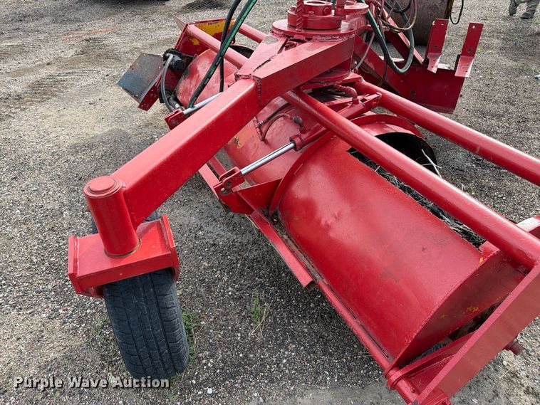 image for item EW2212 Skid steer broom