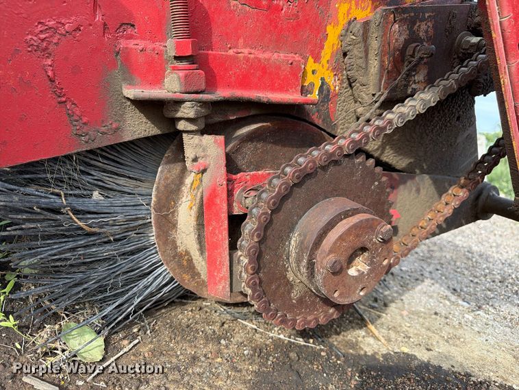 image for item EW2212 Skid steer broom